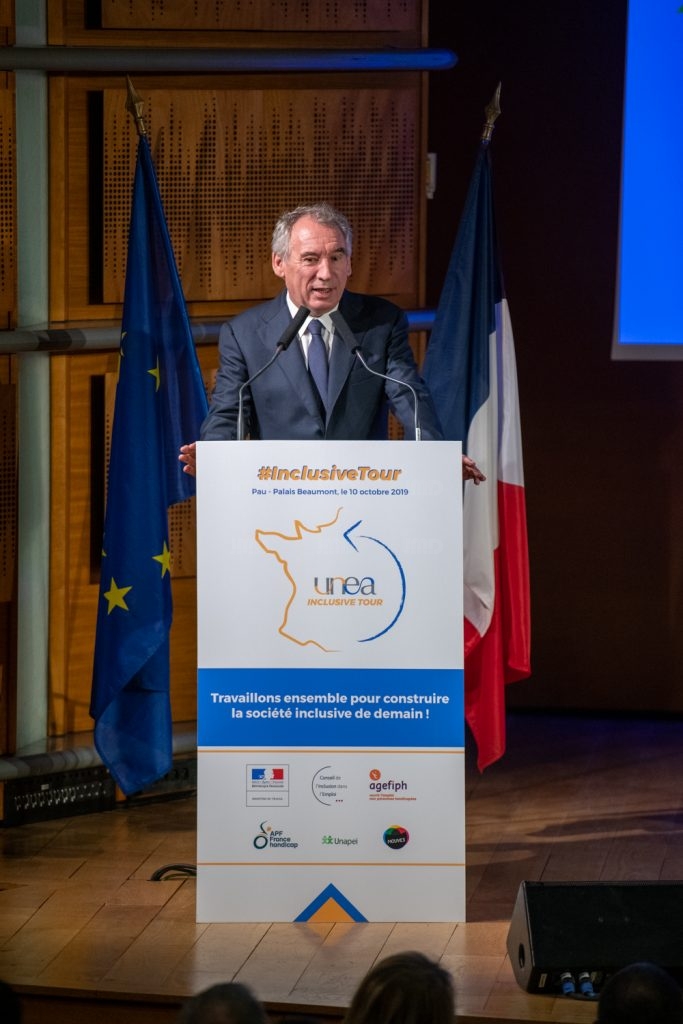 François Bayrou, Maire de Pau, ancien Ministre lors de son allocution au congrès de l'UNEA au Palais Beaumont à Pau